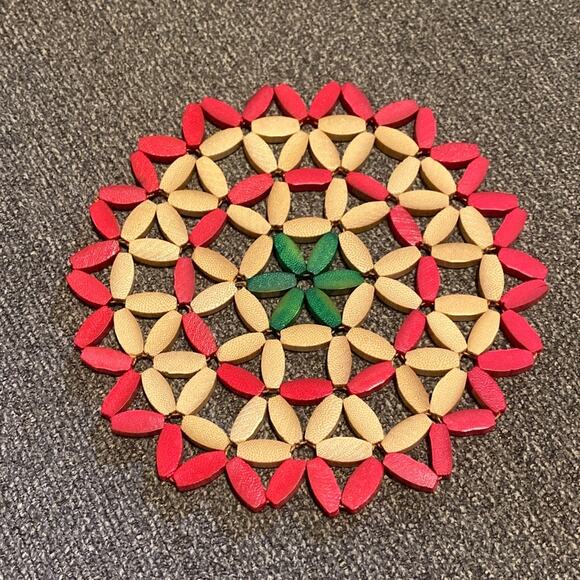 Christmas Bamboo Round Hot Plate Pads Trivets Placemats Retro Green Red MCM - Picture 4 of 12